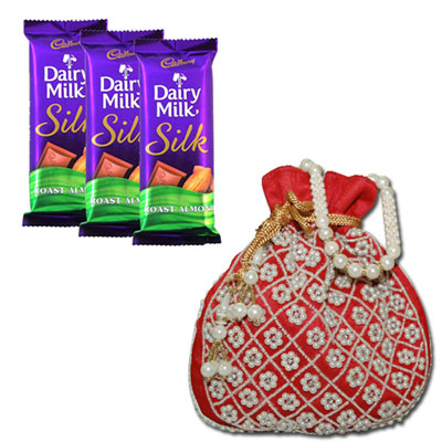 "White Chocolate double Heart shape cake - 6kgs - Click here to View more details about this Product